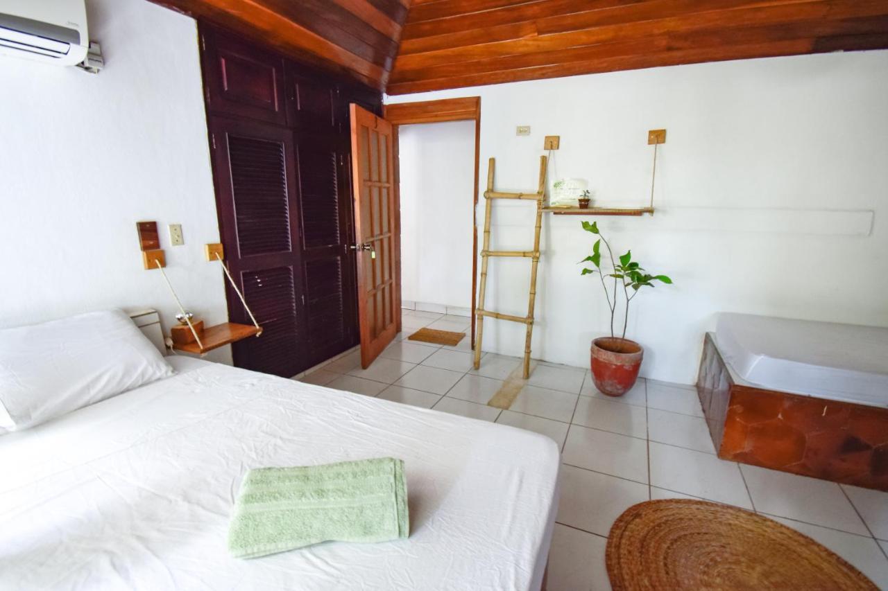 Amaru Wellbeing Resort Chinandega Exterior photo