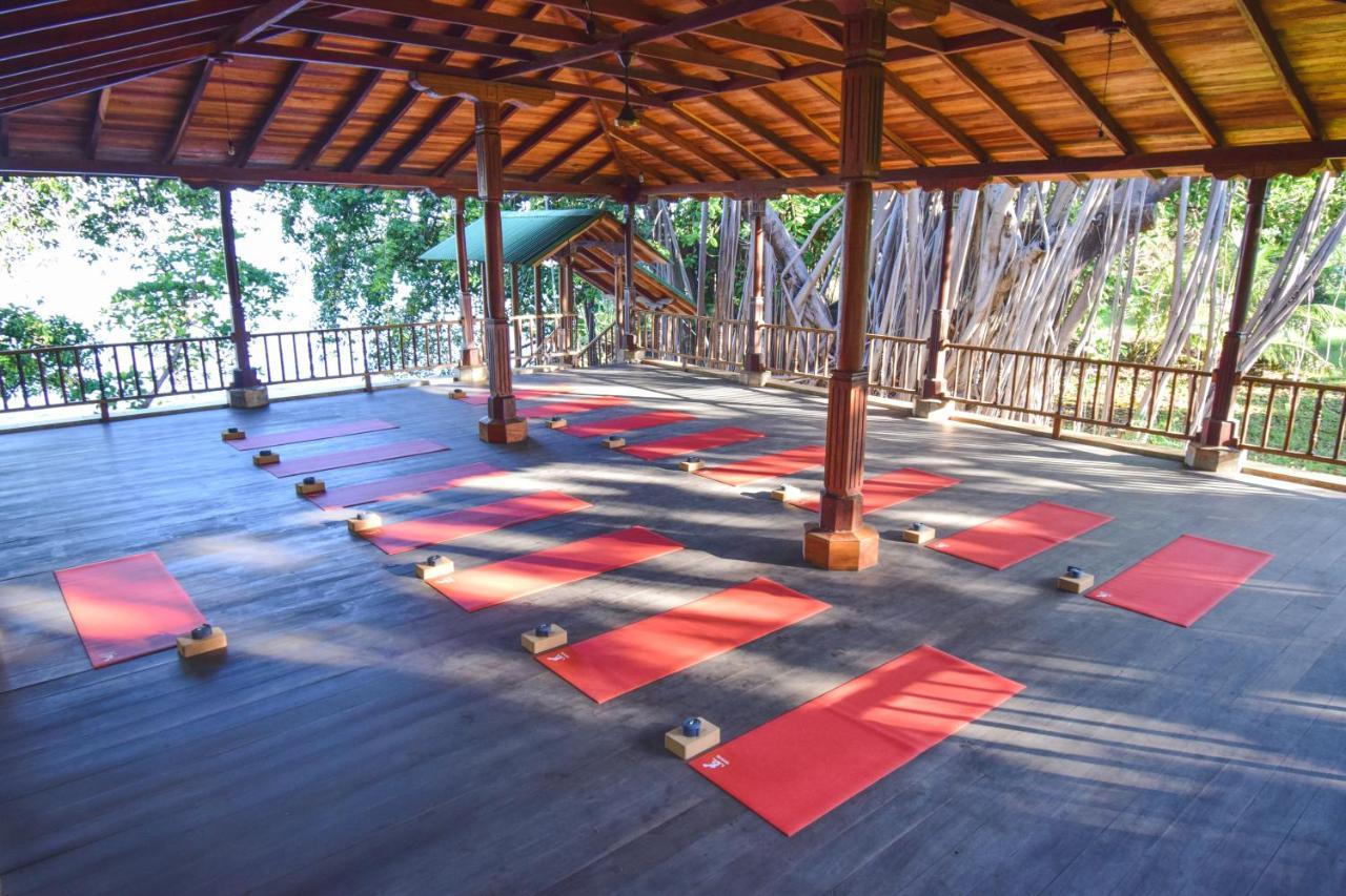 Amaru Wellbeing Resort Chinandega Exterior photo